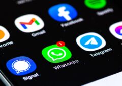 whatsapp ecran smartphone