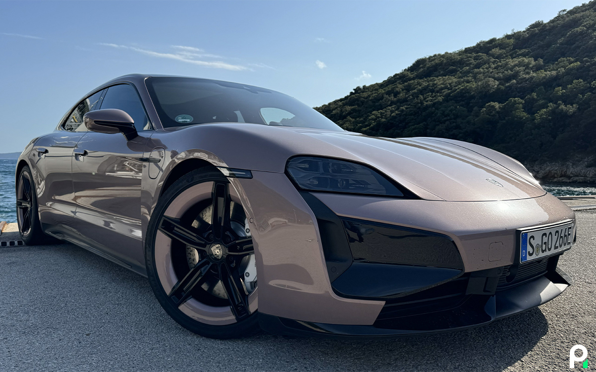 Porsche Taycan 2025